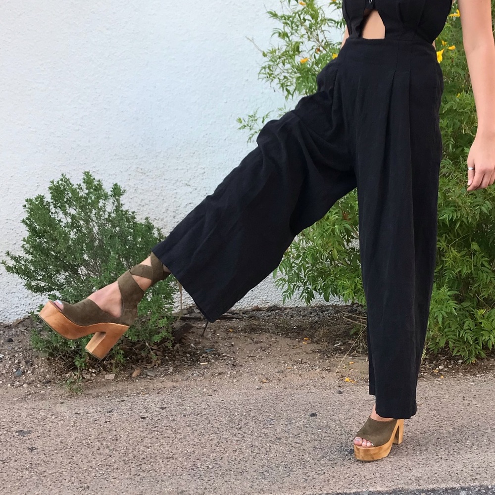 FP clogs tie ups